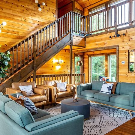 גטלינבורג The Solstice - Amenities Galore Mountain Retreat מראה חיצוני תמונה
