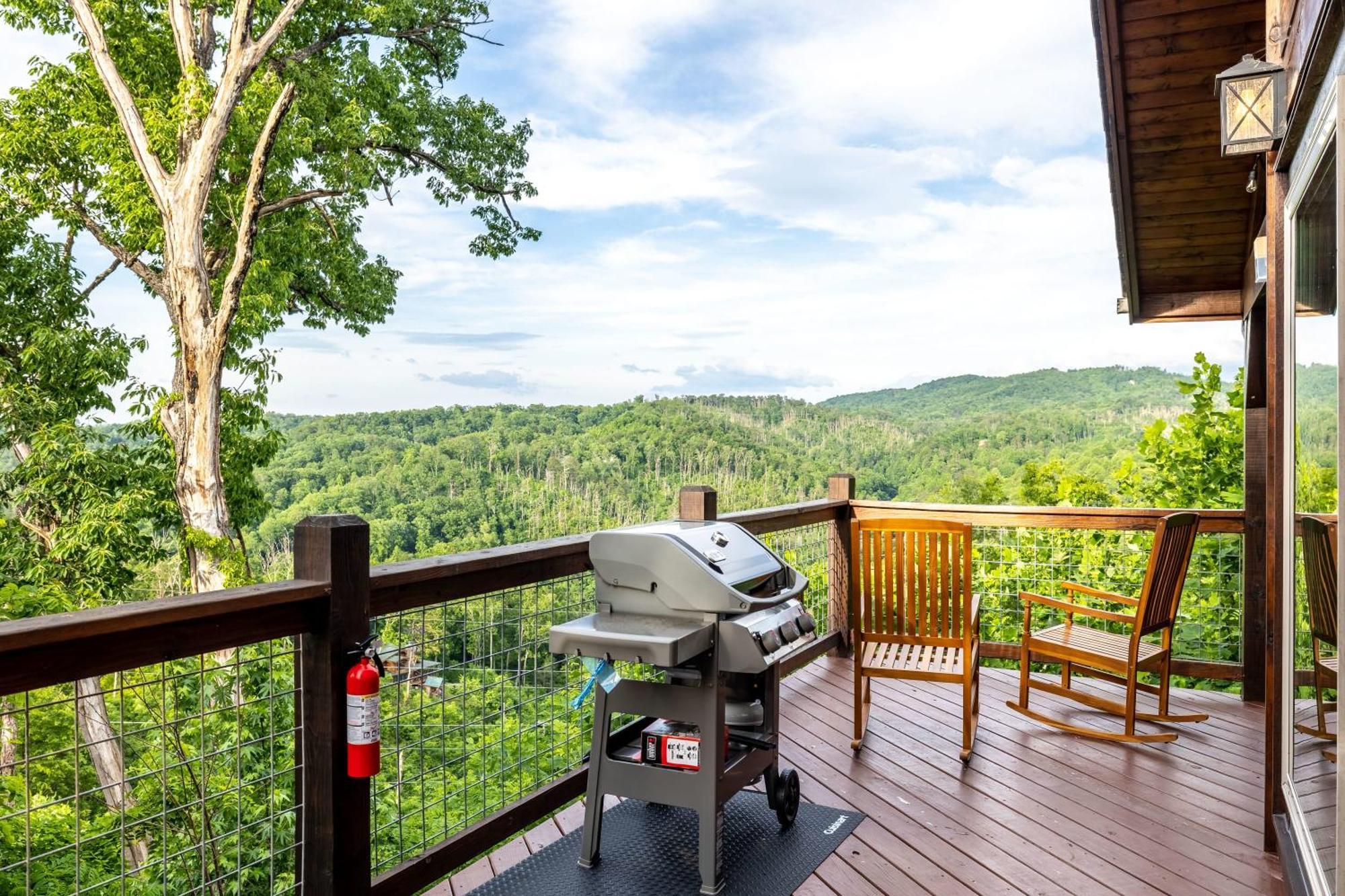 גטלינבורג The Solstice - Amenities Galore Mountain Retreat מראה חיצוני תמונה