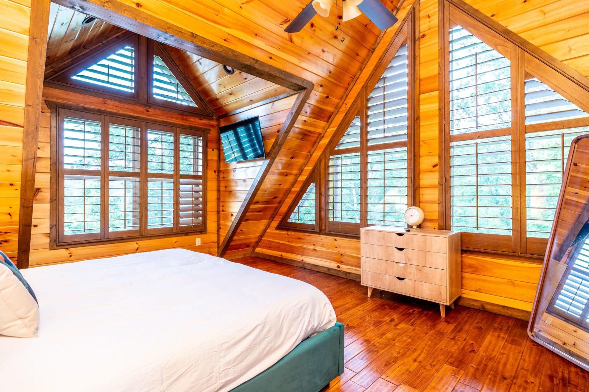 גטלינבורג The Solstice - Amenities Galore Mountain Retreat מראה חיצוני תמונה
