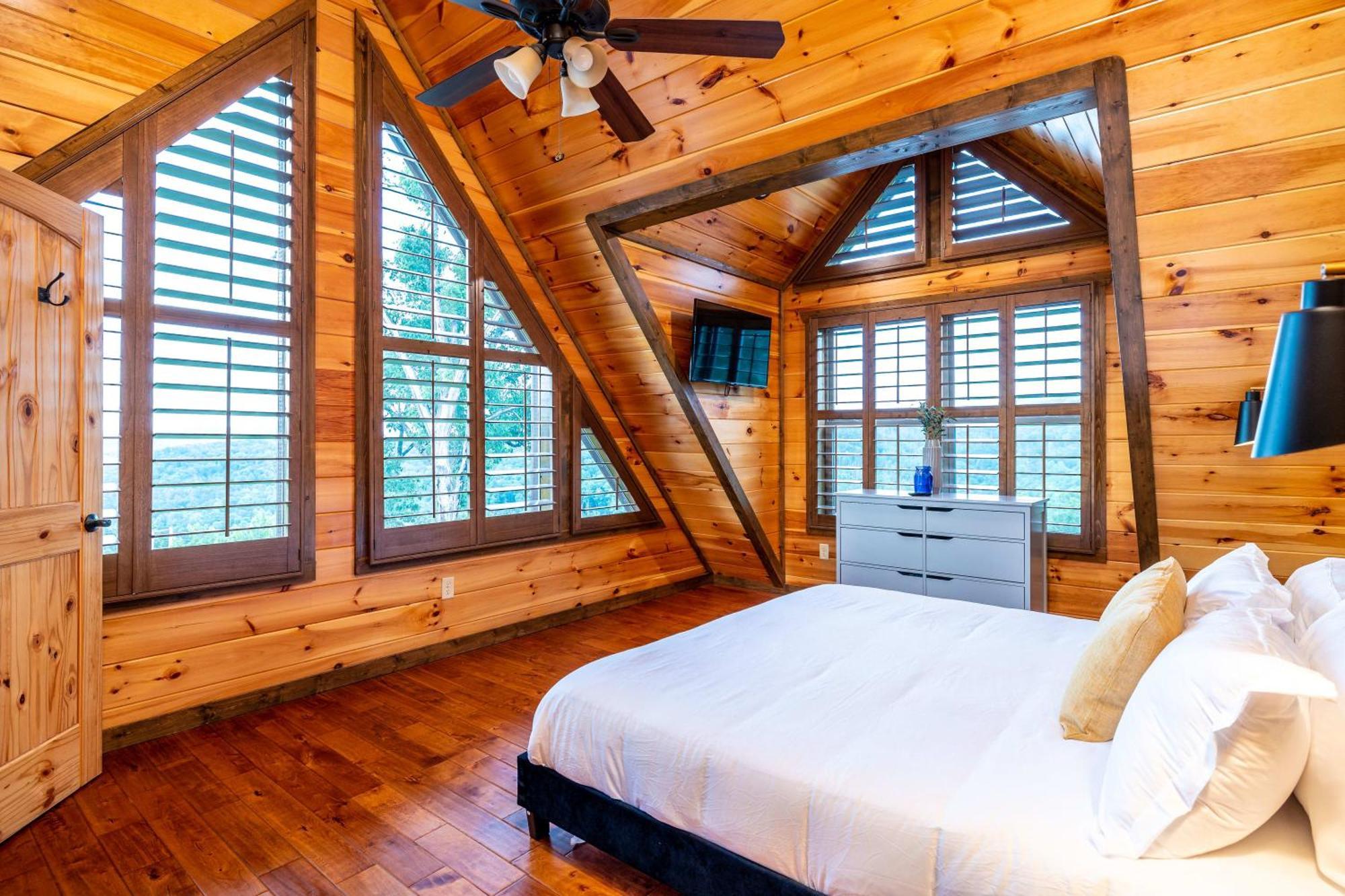 גטלינבורג The Solstice - Amenities Galore Mountain Retreat מראה חיצוני תמונה
